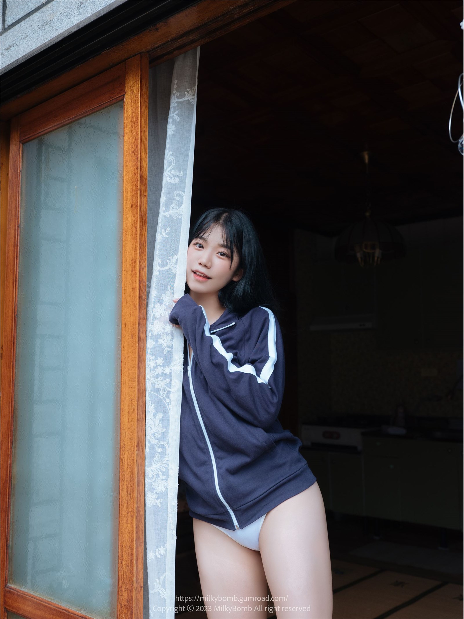 MilkyBomb - Yui Vol.002 - Tracksuit 1 MilkyBomb - Yui Vol.002 - Tracksuit 1