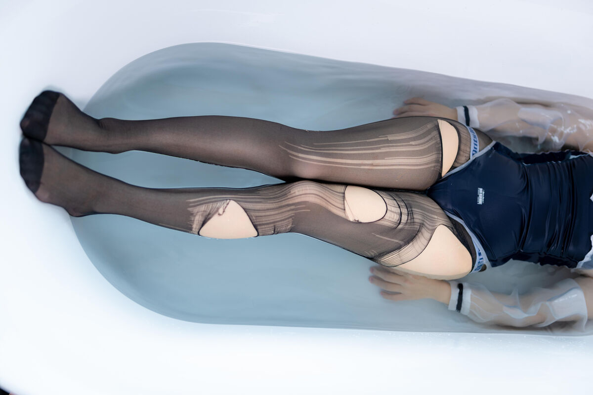 Coser@ 100,000 Precious Squeeze Vault - Mio Kagawa Bibo - Bathtub Dead Storage Water (69P) Coser@ 100,000 Precious Squeeze Vault - Mio Kagawa Bibo - Bathtub Dead Storage Water (69P)