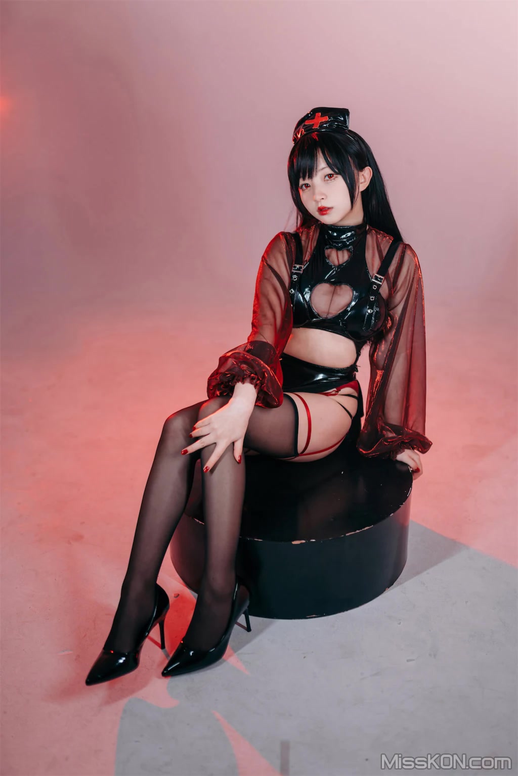 Coser@花铃: 猩红护士 (77 photos) Coser@花铃: 猩红护士 (77 photos)