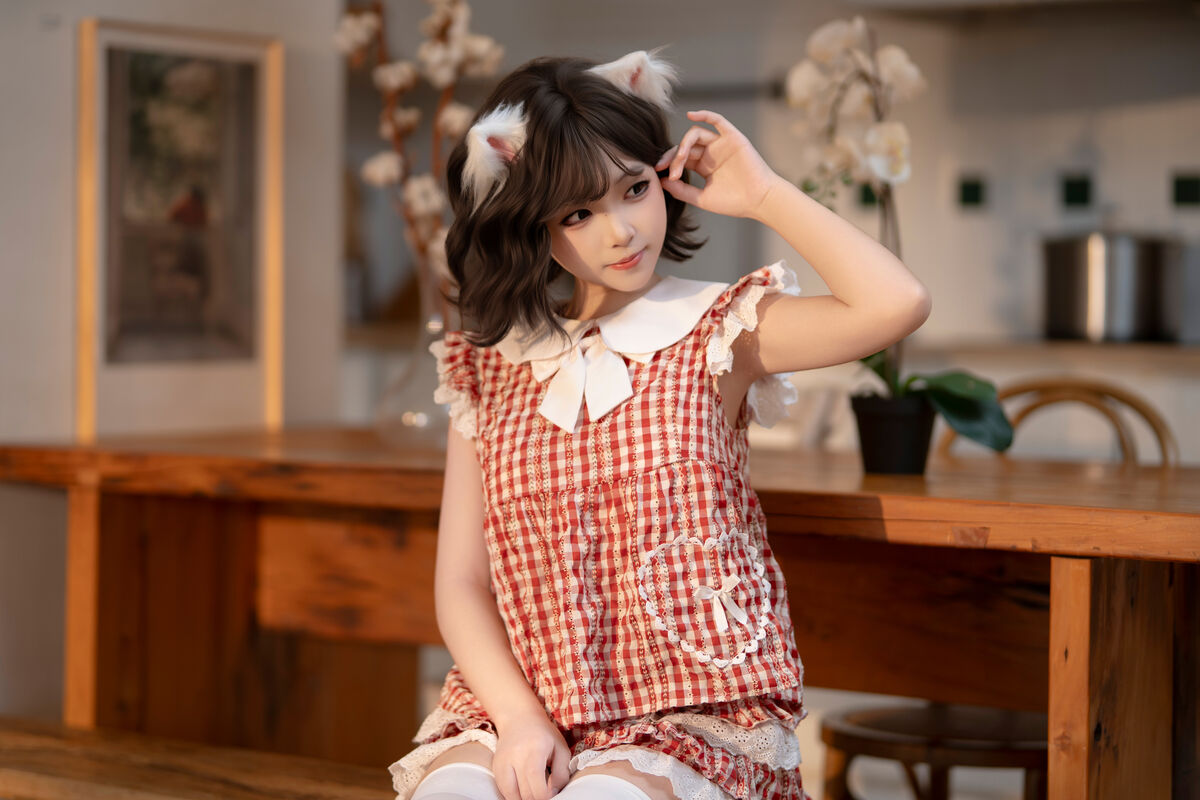 Coser@Bangni Bonnie - Chalet Meow (81P - 3V) Coser@Bangni Bonnie - Chalet Meow (81P - 3V)