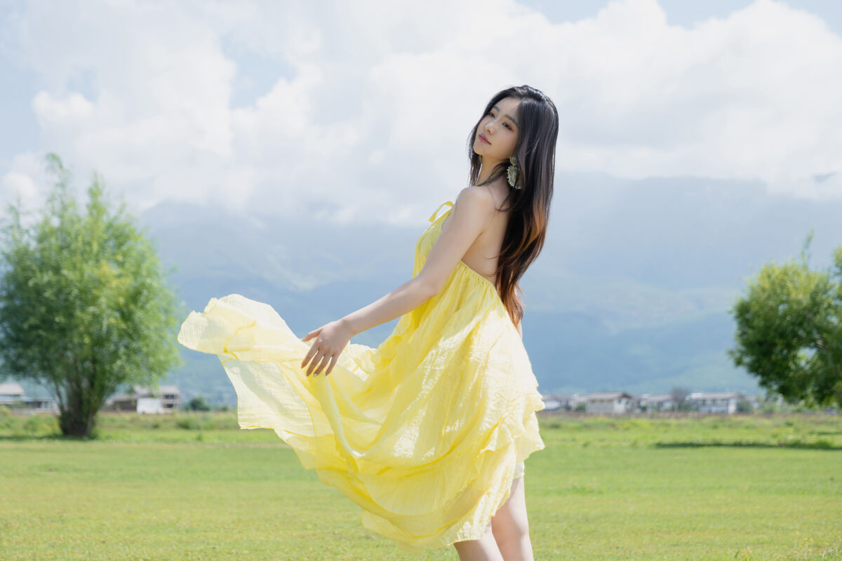 Coser@ Nnian - The Green Field (84P) Coser@ Nnian - The Green Field (84P)