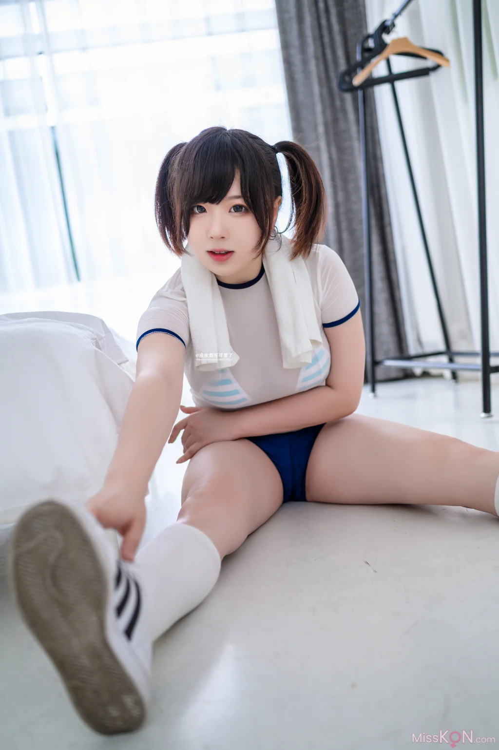 Coser@Pipi Milk is so cute: See-through gymnastics outfit (50 photos) Coser@Pipi Milk is so cute: See-through gymnastics outfit (50 photos)