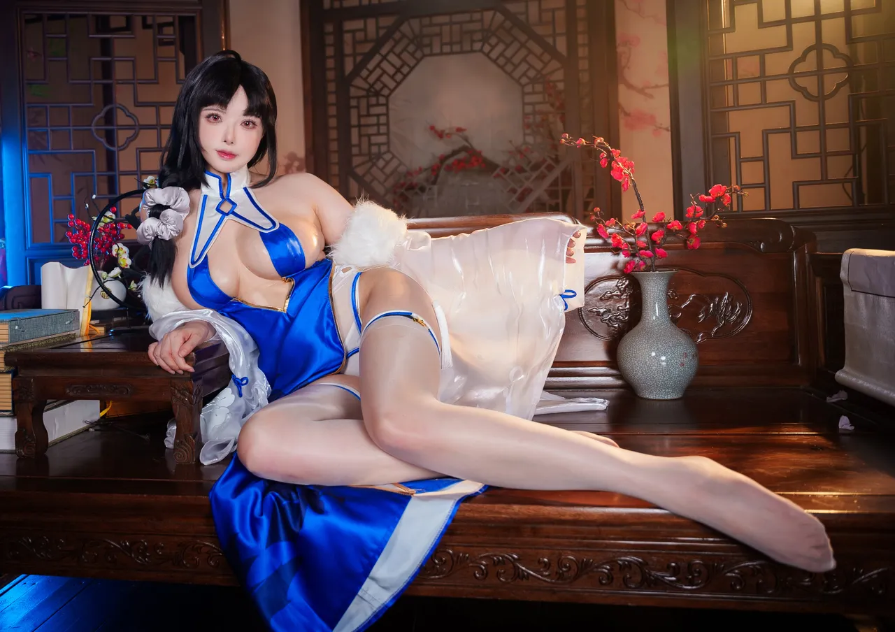 Autumn and Corgi - Azur Lane Ding Autumn and Corgi - Azur Lane Ding