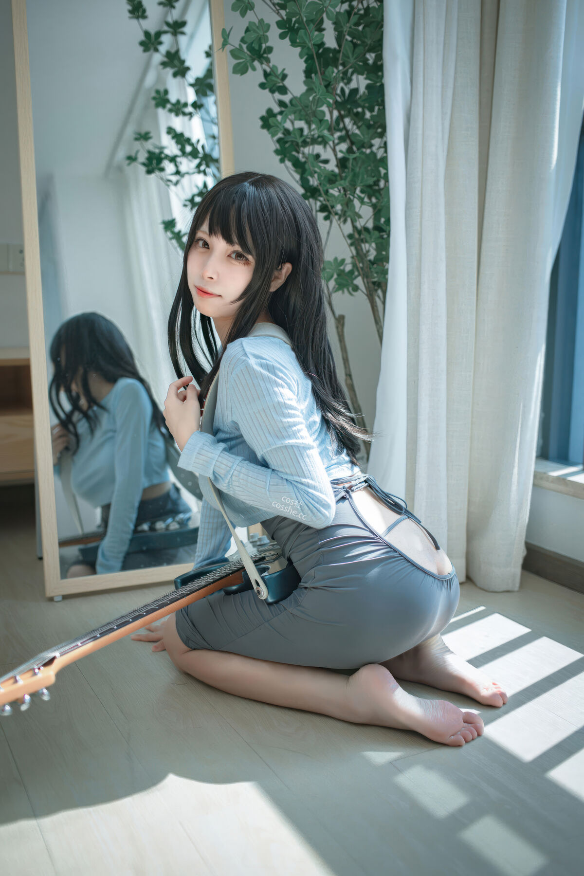 Coser@ Three Unmanned - Guitar Sister (25P) Coser@ Three Unmanned - Guitar Sister (25P)