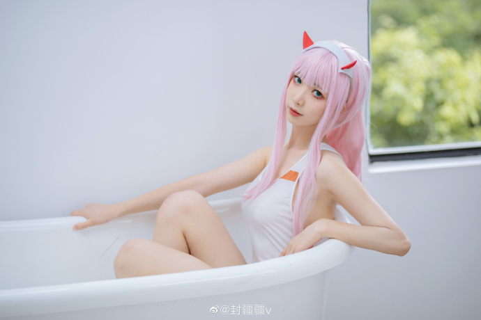 DARLING in the FRANXX 02 Water by snr DARLING in the FRANXX 02 Water by snr