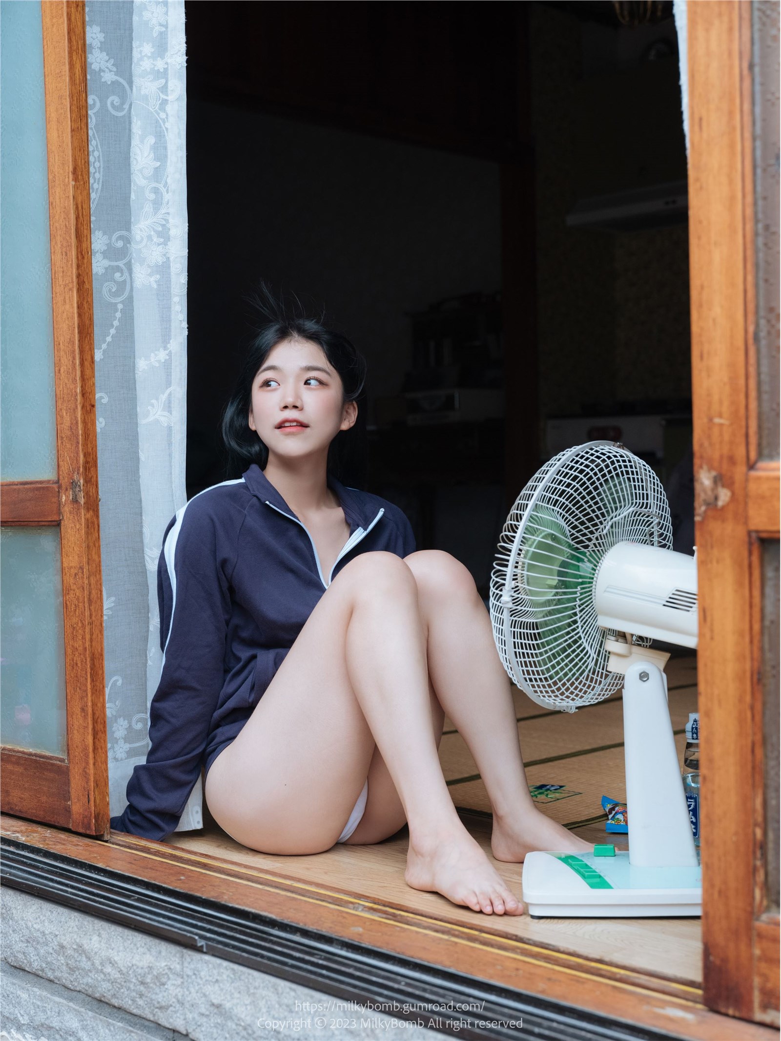 MilkyBomb - Yui Vol.002 - Tracksuit 1 MilkyBomb - Yui Vol.002 - Tracksuit 1