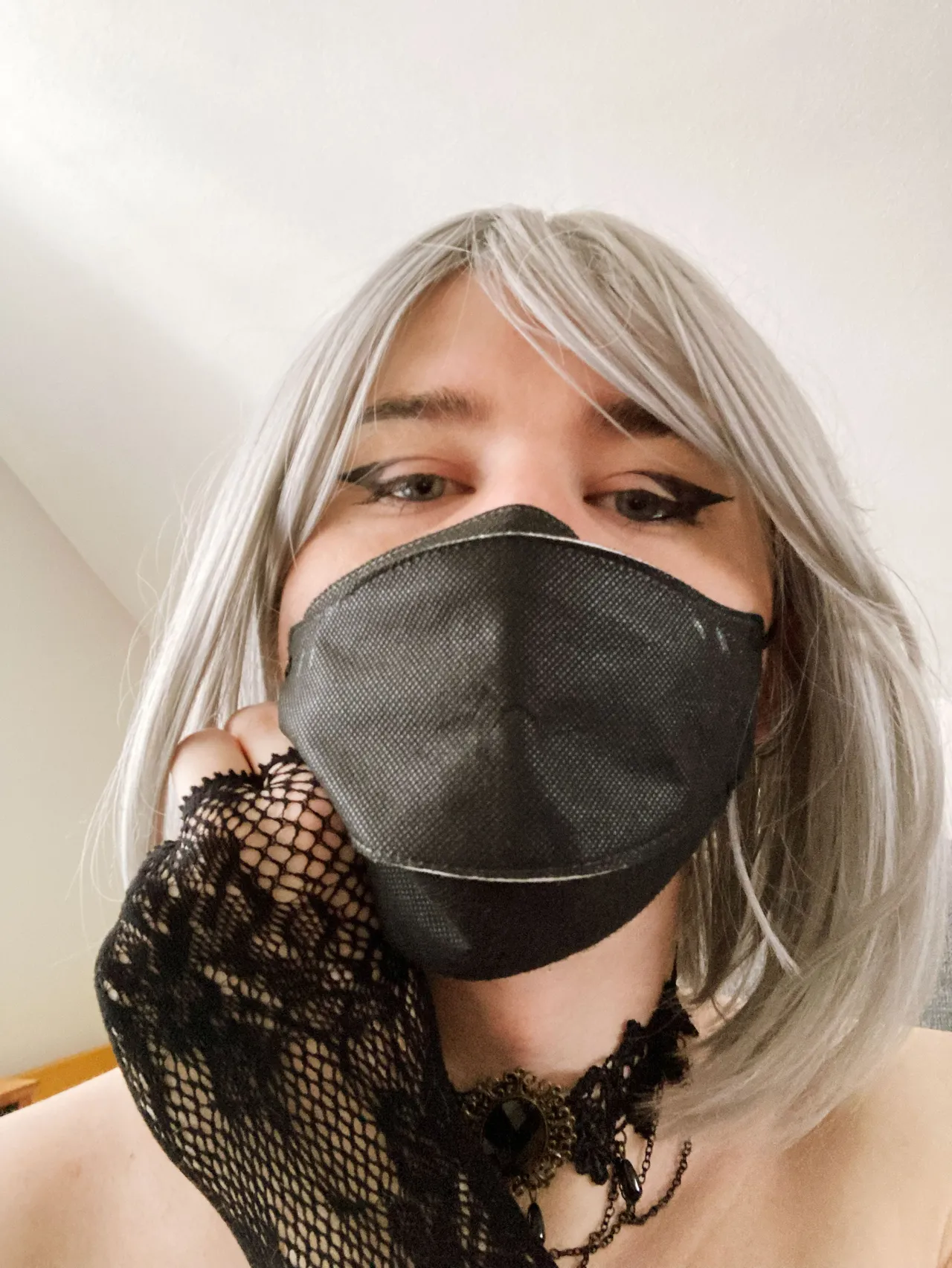 Flou - 2B Flou - 2B