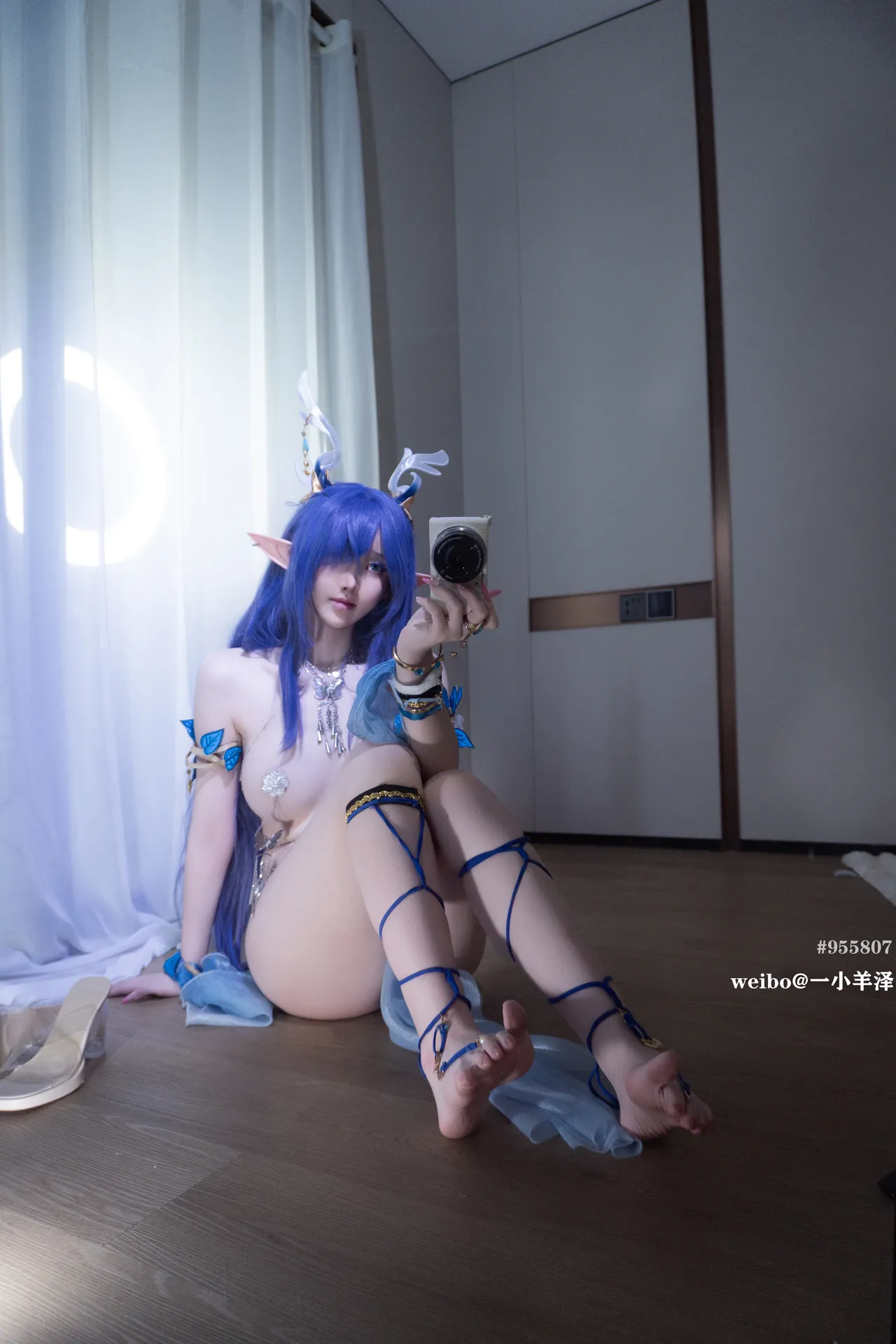 Xiao Yangze - Genshin Impact Lauma, Frostbell, Silver Deer Xiao Yangze - Genshin Impact Lauma, Frostbell, Silver Deer