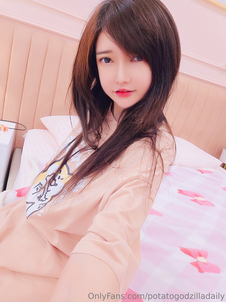 Potato Godzilla – OnlyFans Nude Jun 1-30, 2024 Potato Godzilla – OnlyFans Nude Jun 1-30, 2024