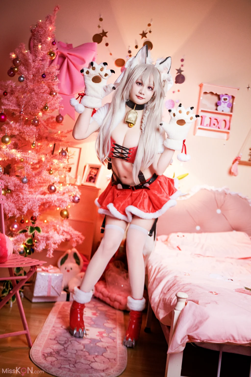 Coser@ Axue Xue: Christmas Evening Standing (53 photos) Coser@ Axue Xue: Christmas Evening Standing (53 photos)