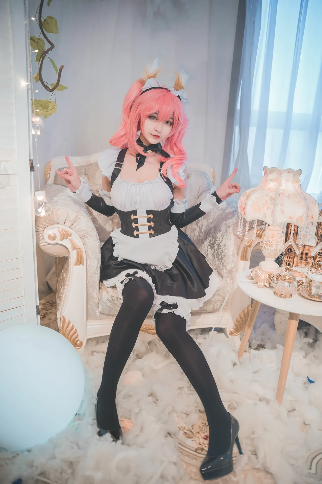 In front of Tamamo In front of Tamamo