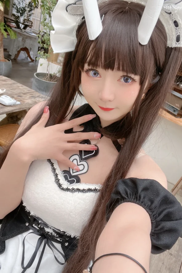 51-chan - Nōshiro maid selfie 8 51-chan - Nōshiro maid selfie
