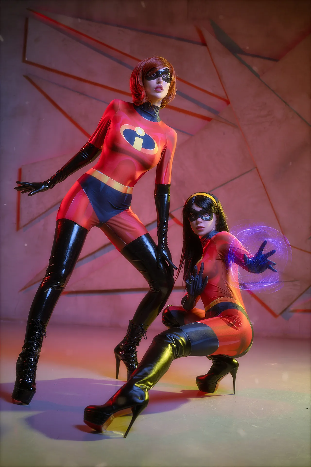 Lera Himera & Caterpillar Cos - Elastigirl and Violet Lera Himera & Caterpillar Cos - Elastigirl and Violet