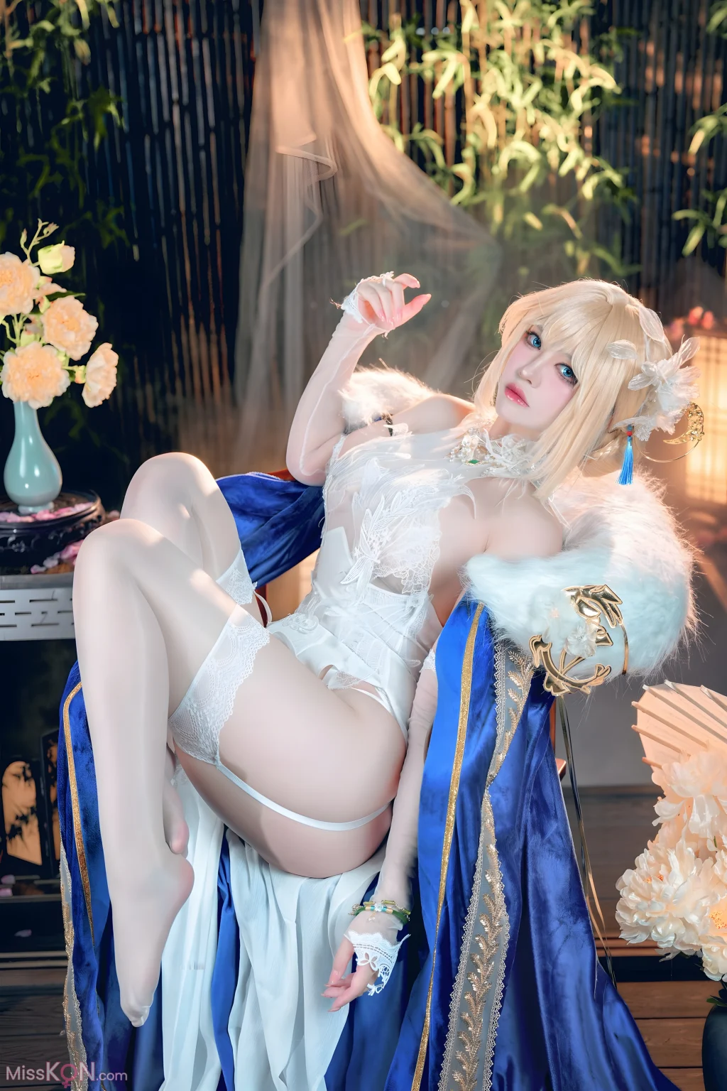 Coser@ Half-Child: Joan of Arc Lantern Flower Wedding Dress Saintess Lantern Festival (58 photos) Coser@ Half-Child: Joan of Arc Lantern Flower Wedding Dress Saintess Lantern Festival (58 photos)
