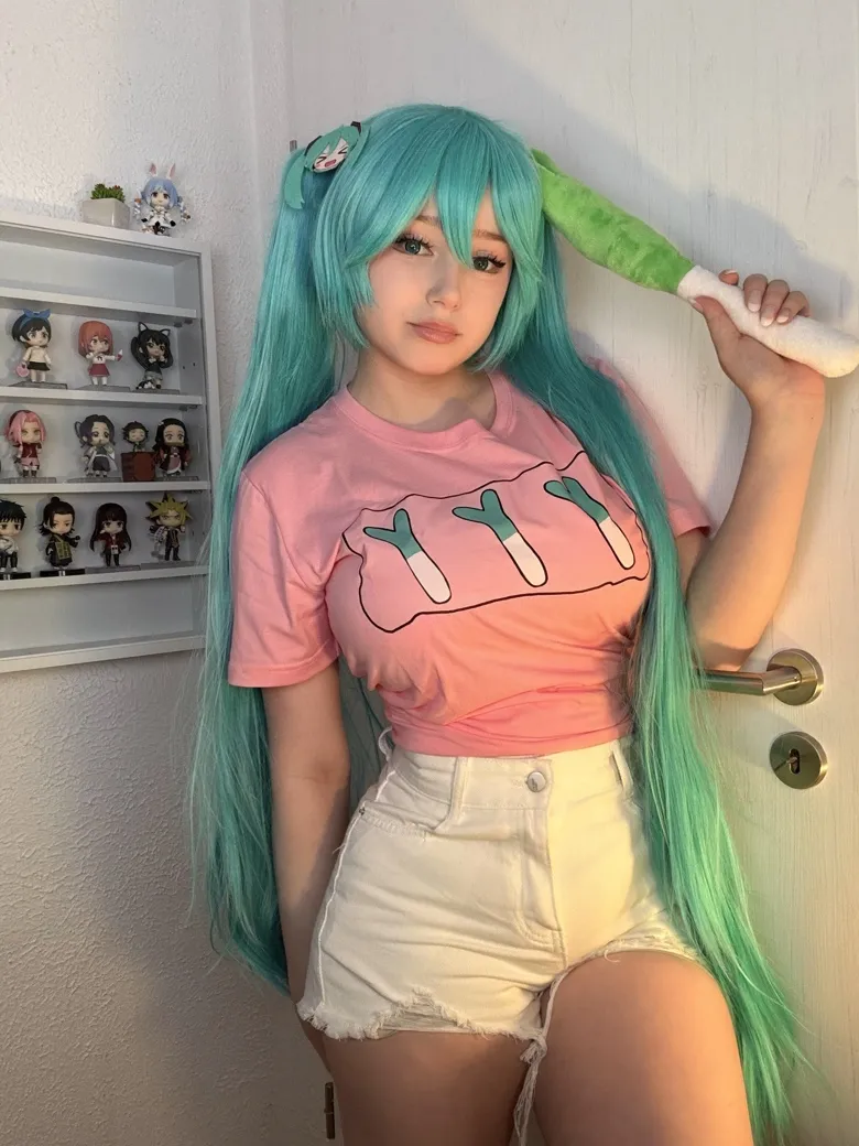 Upminaa - Miku 5 Upminaa - Miku 5