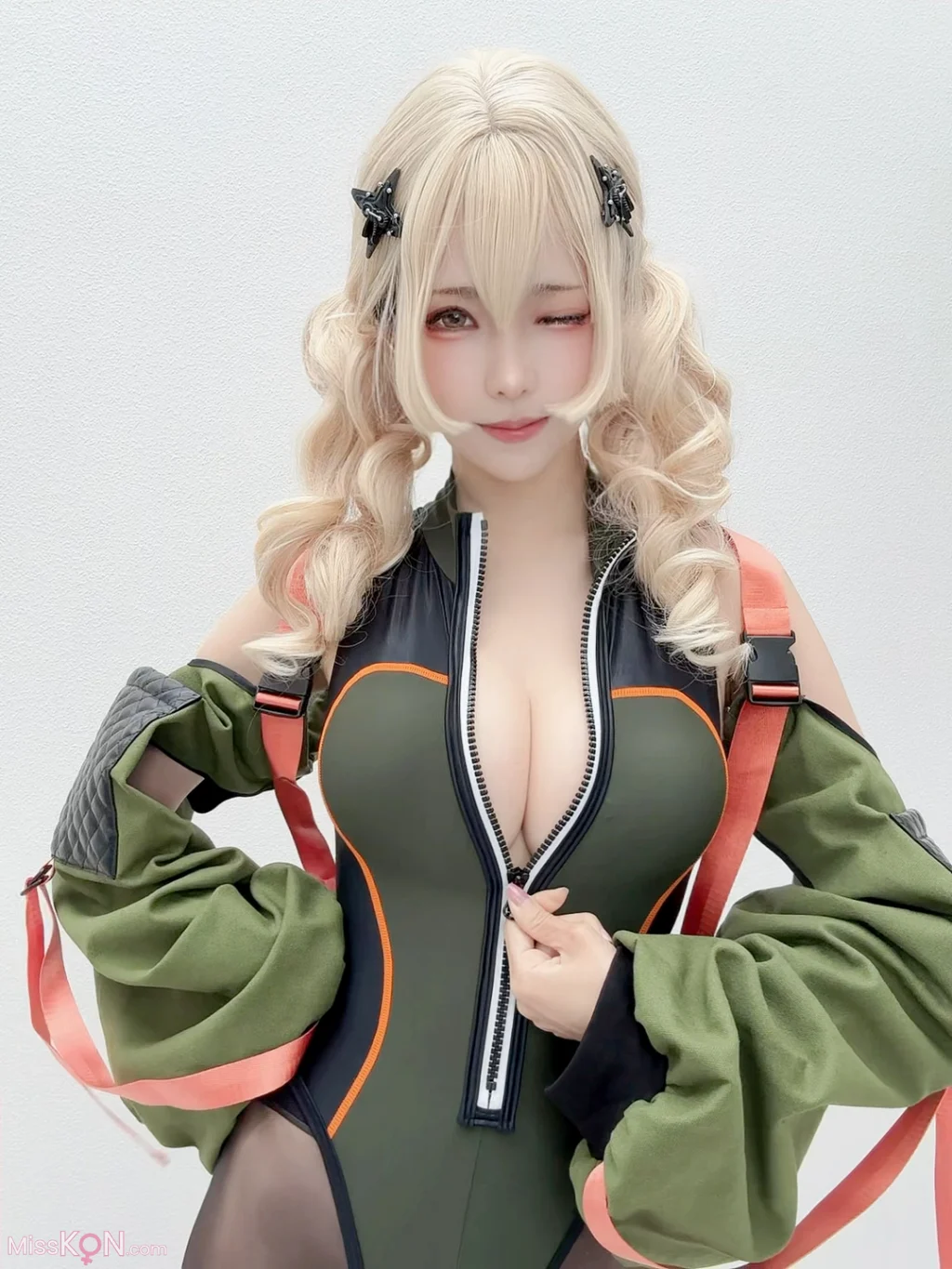 Coser@Ely_eee (ElyEE子): May 2026 Extras and Video (19 photos + 9 videos) Coser@Ely_eee (ElyEE子): May 2026 Extras and Video (19 photos + 9 videos)
