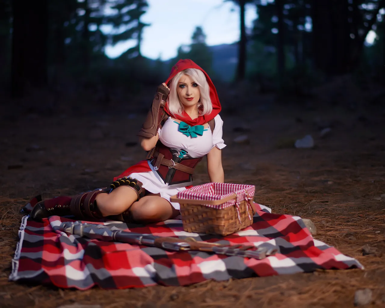 Kate Sarkissian - Little Red Riding Hood Kate Sarkissian - Little Red Riding Hood