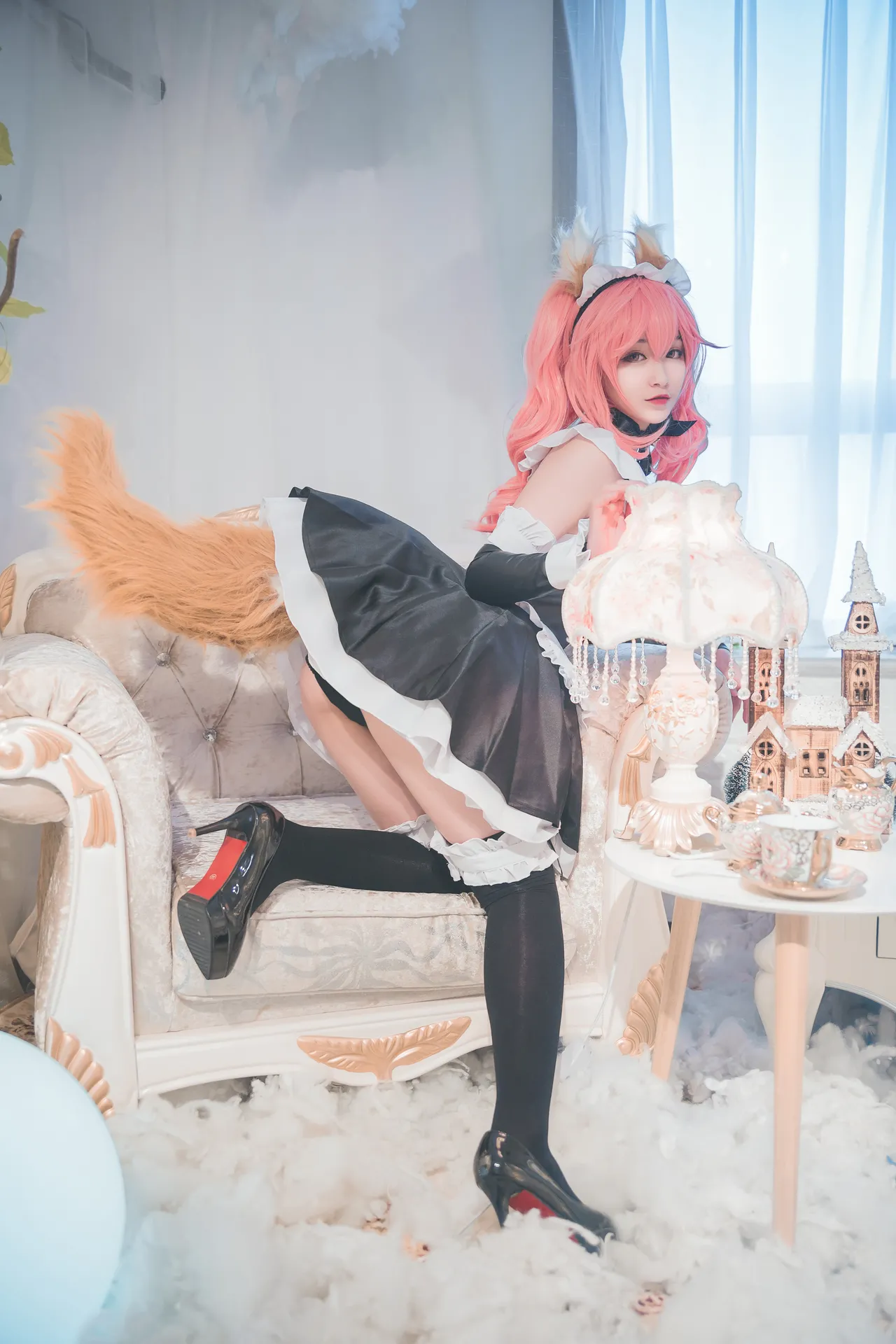 In front of Tamamo In front of Tamamo