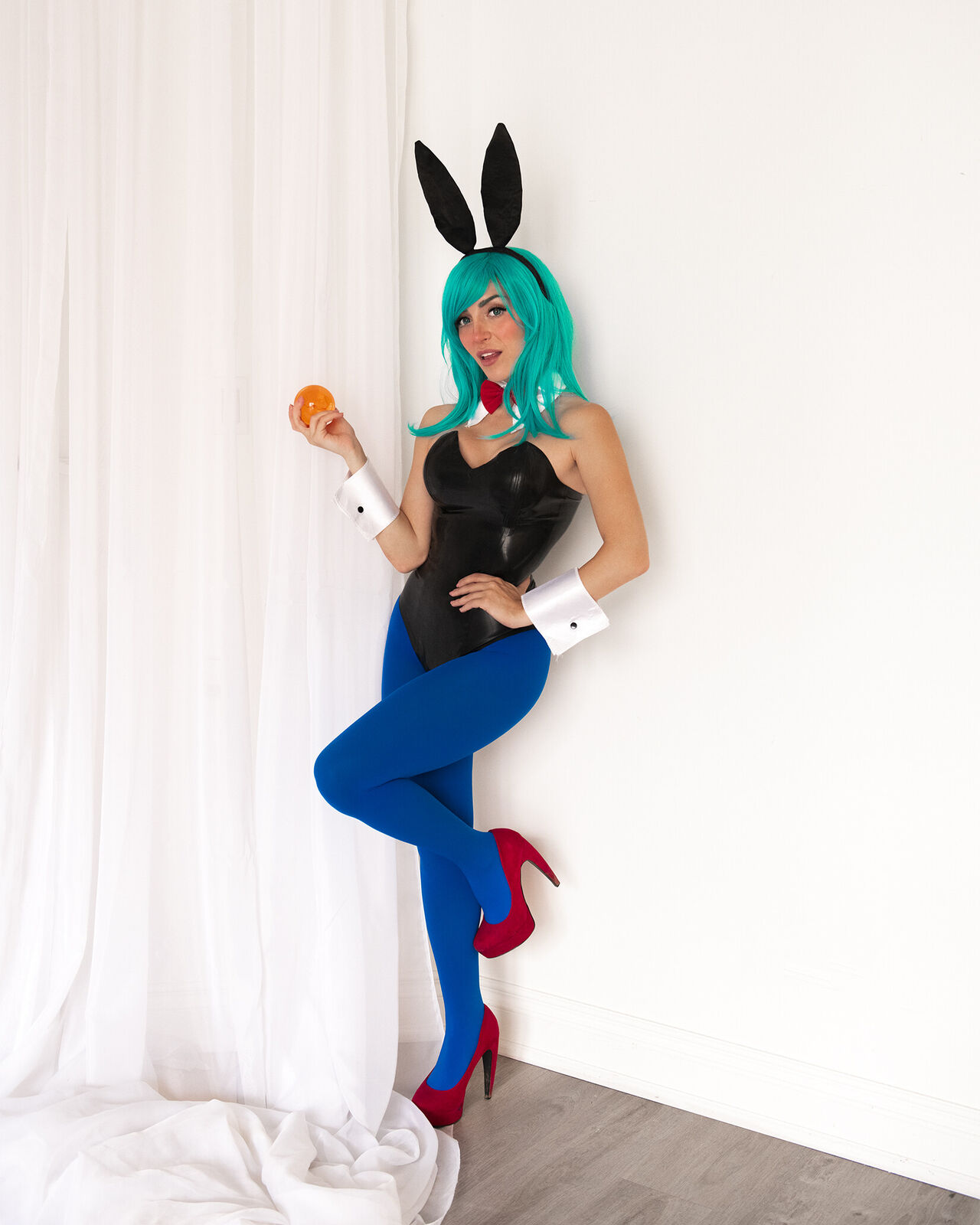 Lisa Mancini - Bunny Bulma Lisa Mancini - Bunny Bulma