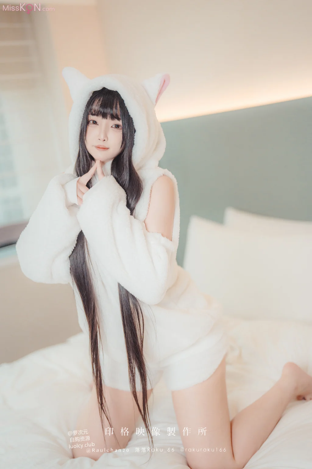 Coser@落落Raku: 8K 白衣小猫Kitten (44 photos + 2 videos) Coser@落落Raku: 8K 白衣小猫Kitten (44 photos + 2 videos)
