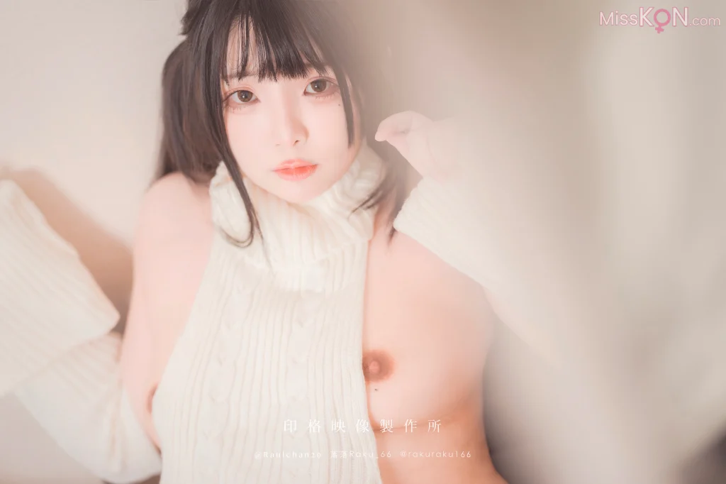 Coser@落落Raku: Hentai Sweater (41 photos + 1 video) Coser@落落Raku: Hentai Sweater (41 photos + 1 video)