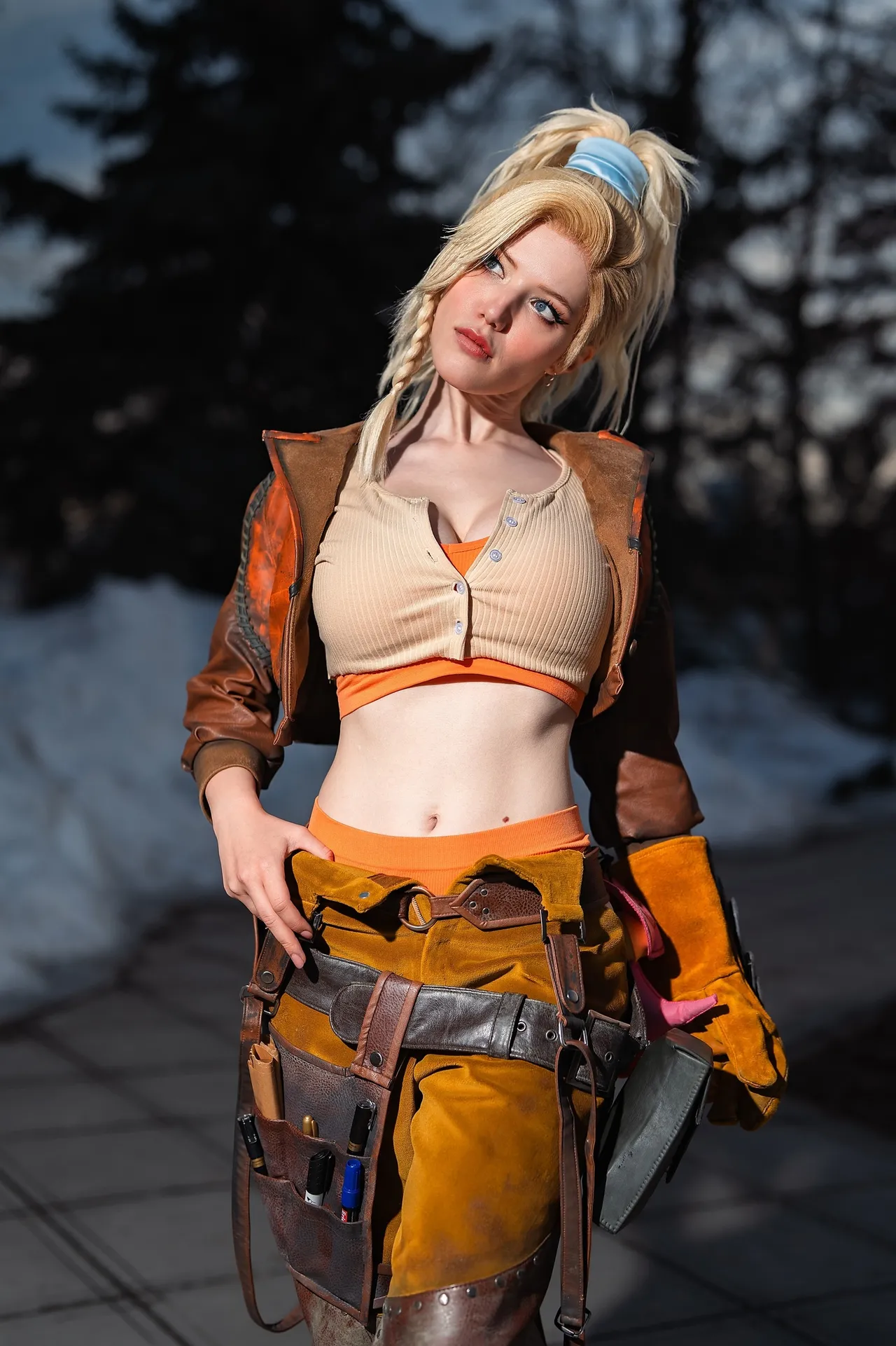 Lada Lyumos - Gemma (Monster Hunter) Lada Lyumos - Gemma (Monster Hunter)