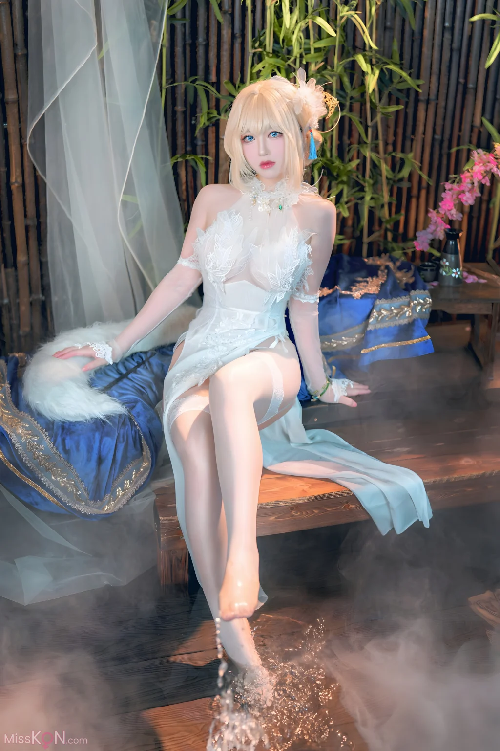 Coser@ Half-Child: Joan of Arc Lantern Flower Wedding Dress Saintess Lantern Festival (58 photos) Coser@ Half-Child: Joan of Arc Lantern Flower Wedding Dress Saintess Lantern Festival (58 photos)