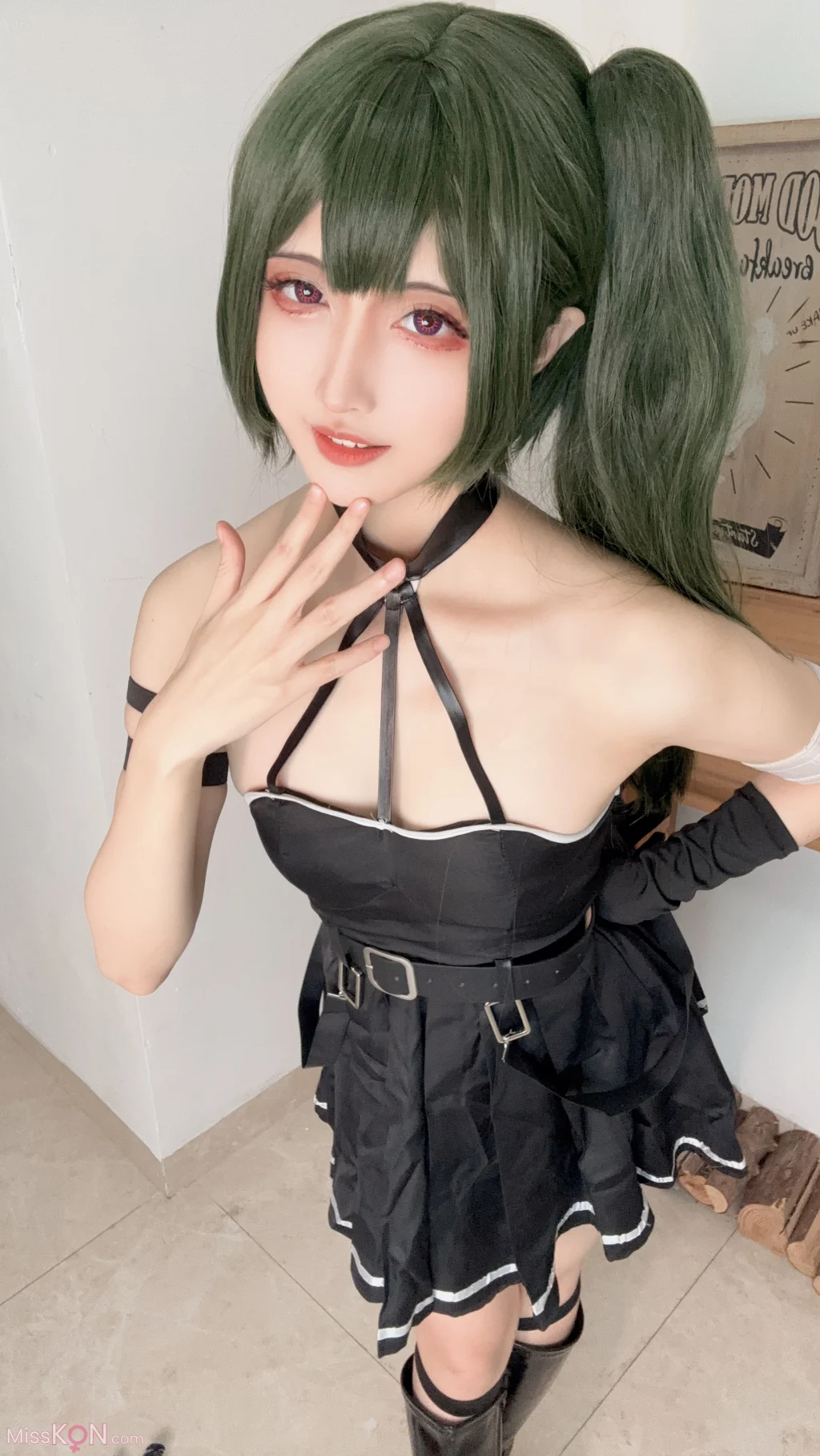 Coser@ Rei Yamazaki: Frieren Beyond Journey Coser@ Rei Yamazaki: Frieren Beyond Journey
