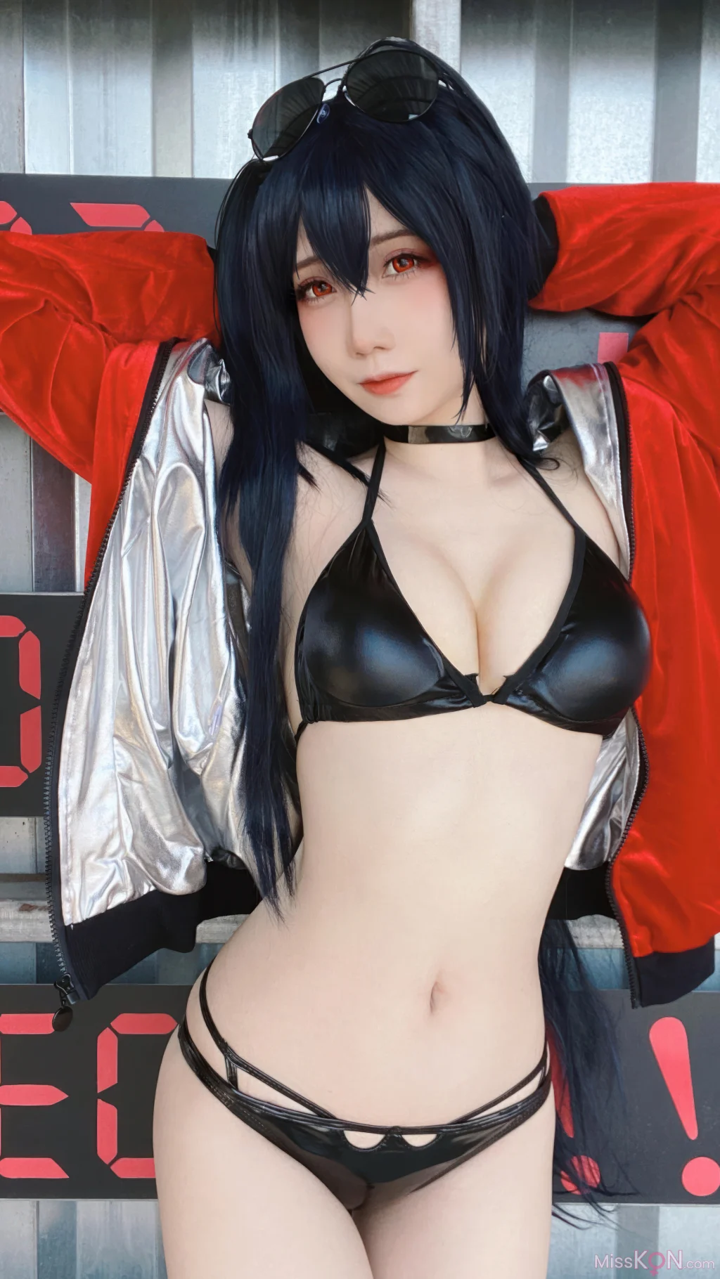 Coser@ Warm Charcoal: Azur Lane Taihou Racing Suit (32 photos) Coser@ Warm Charcoal: Azur Lane Taihou Racing Suit (32 photos)