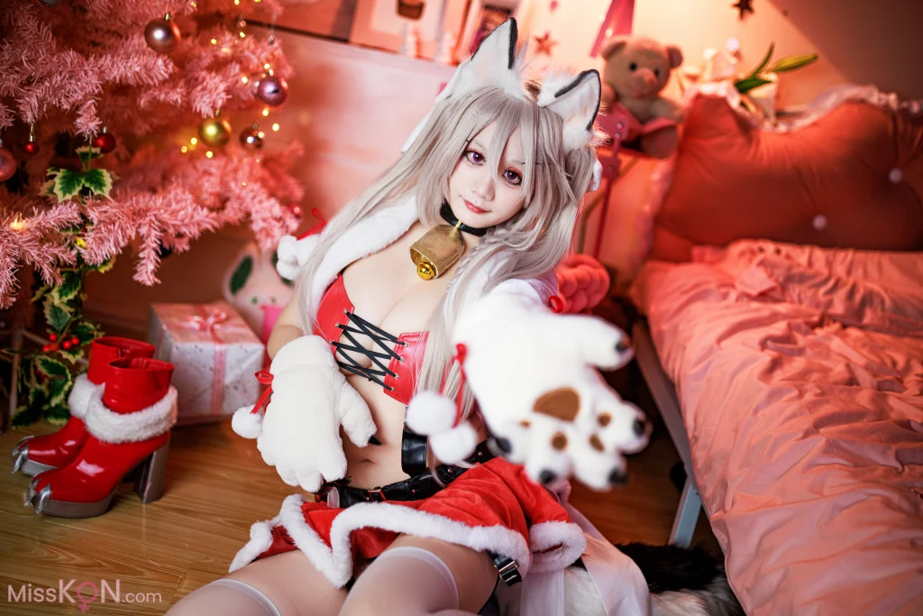 Coser@ Axue Xue: Christmas Evening Standing (53 photos) Coser@ Axue Xue: Christmas Evening Standing (53 photos)