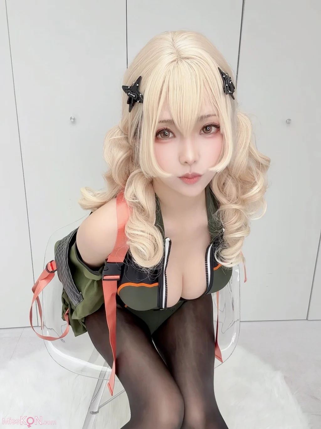Coser@Ely_eee (ElyEE子): May 2026 Extras and Video (19 photos + 9 videos) Coser@Ely_eee (ElyEE子): May 2026 Extras and Video (19 photos + 9 videos)