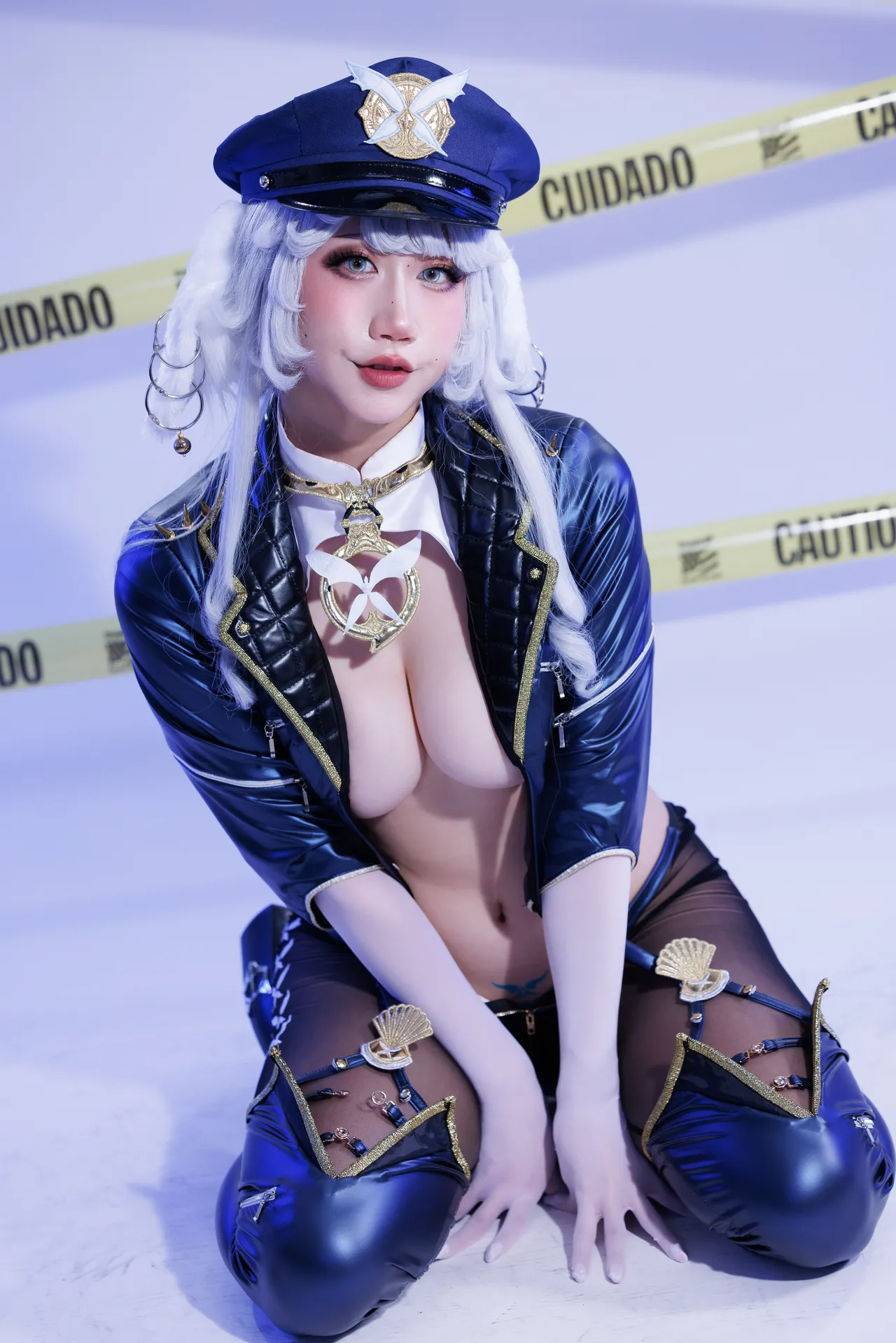 Danisaurz - Officer Shinano Danisaurz - Officer Shinano