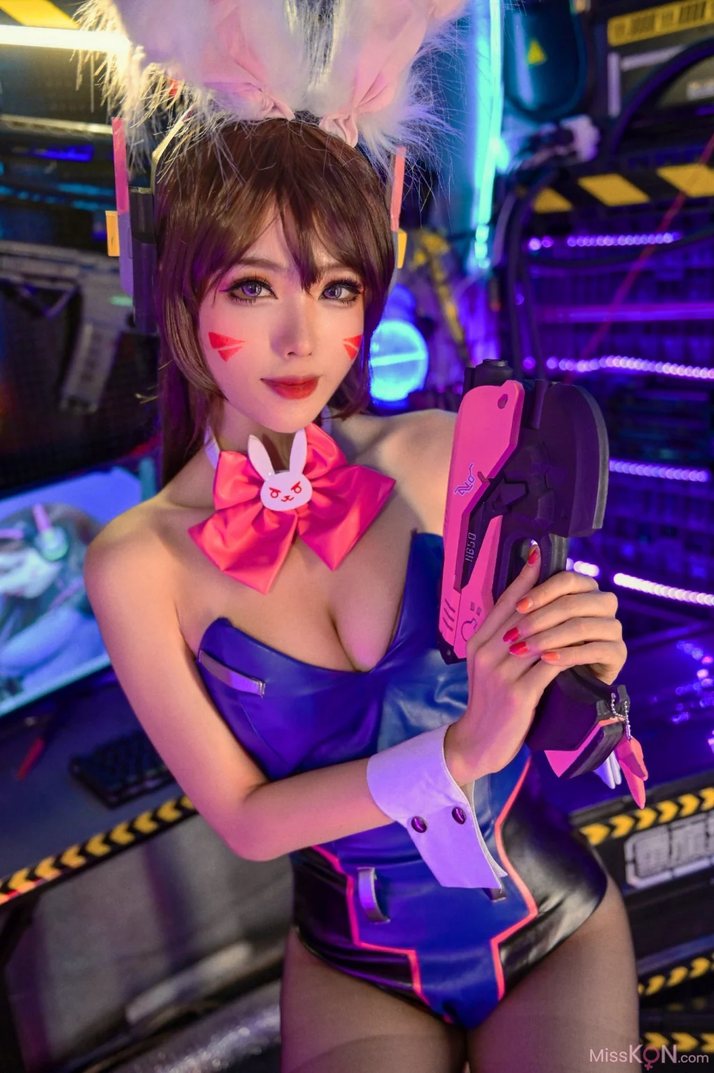 Coser@钛合金TiTi: 兔女郎DVA (23 photos) Coser@钛合金TiTi: 兔女郎DVA (23 photos)