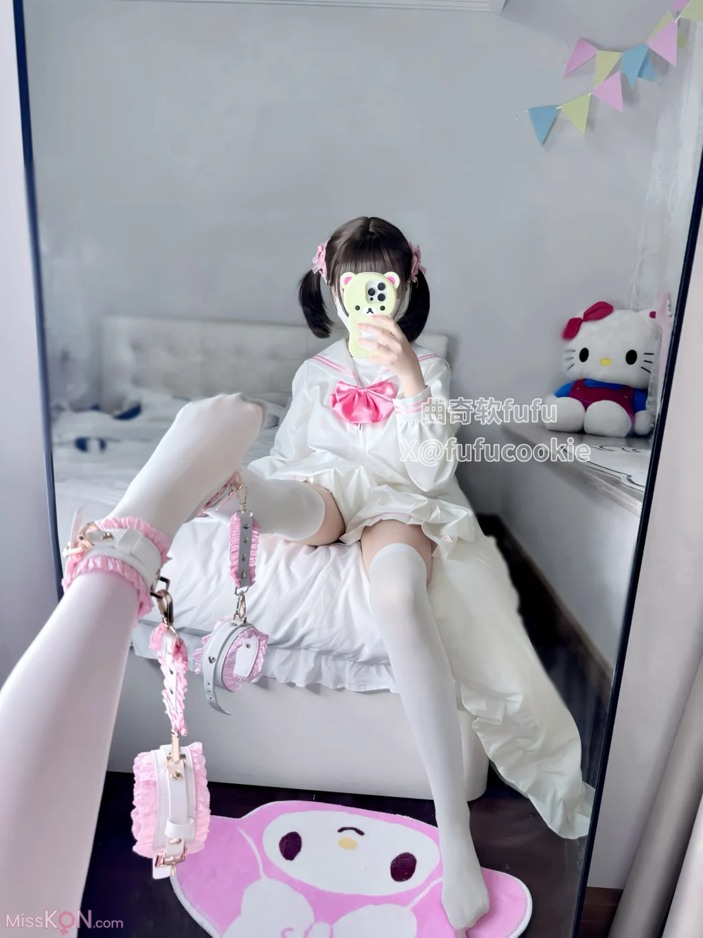 Coser@曲奇软fufu: 白丝jk萝莉 (26 photos + 4 videos) Coser@曲奇软fufu: 白丝jk萝莉 (26 photos + 4 videos)