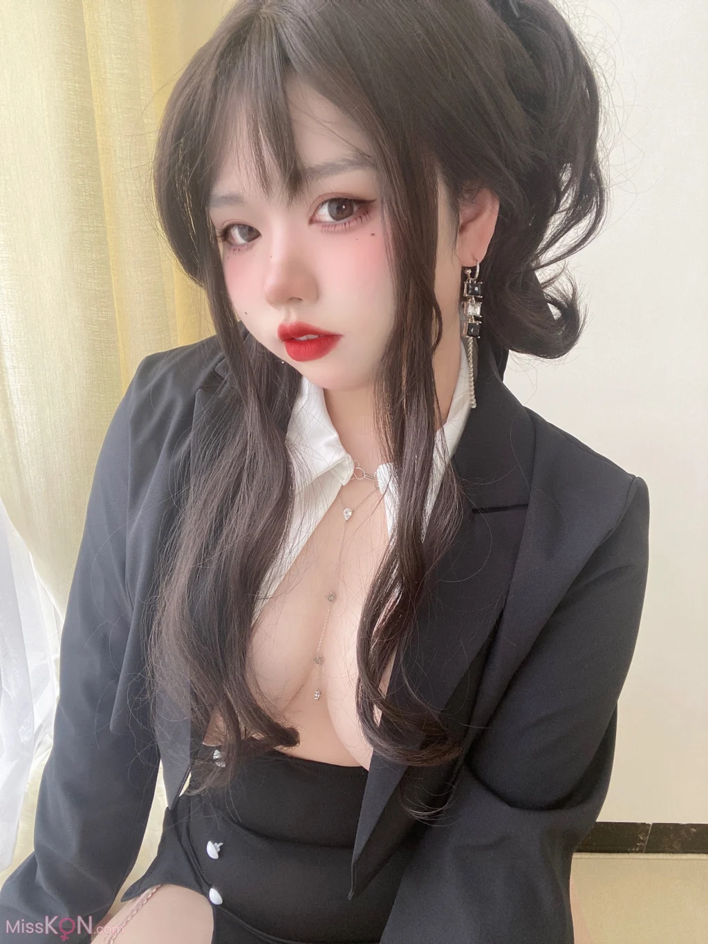 Coser@鸽鸽咕咕w(我想吃麦当劳): Sexy大姐姐 (30 photos + 1 video) Coser@鸽鸽咕咕w(我想吃麦当劳): Sexy大姐姐 (30 photos + 1 video)