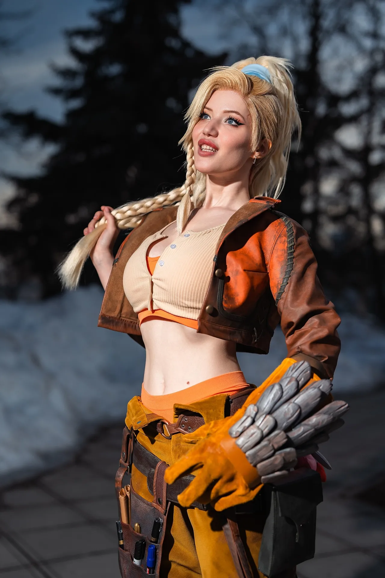 Lada Lyumos - Gemma (Monster Hunter) Lada Lyumos - Gemma (Monster Hunter)