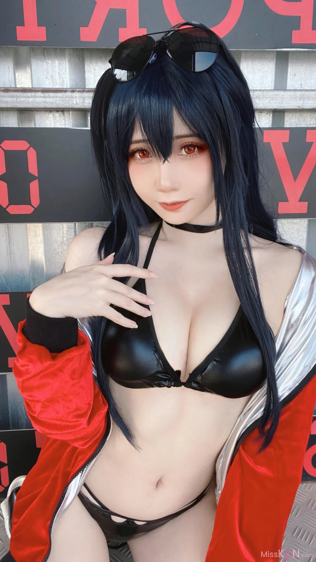 Coser@ Warm Charcoal: Azur Lane Taihou Racing Suit (32 photos) Coser@ Warm Charcoal: Azur Lane Taihou Racing Suit (32 photos)