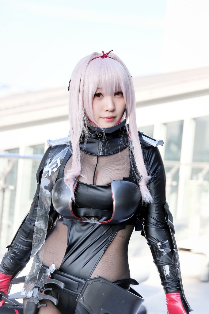 Iori Moe - Scarlet Iori Moe - Scarlet