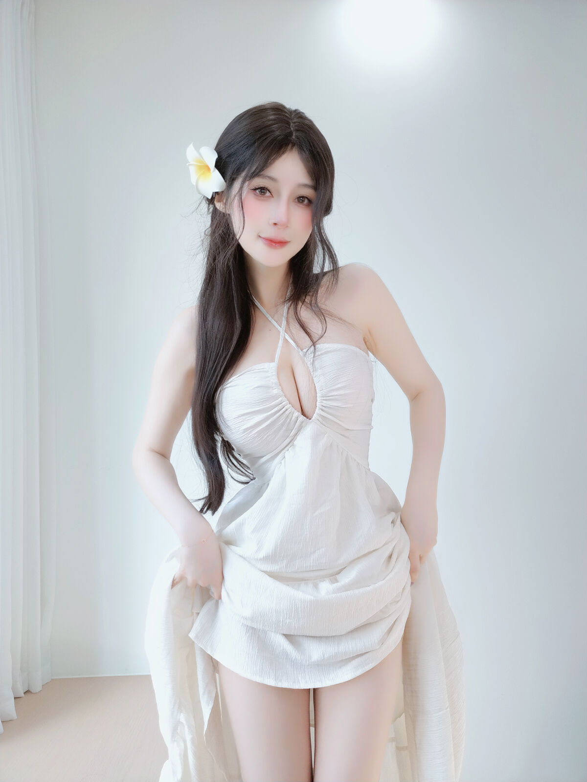 Coser@ Silver 81 - Fantia September 2025 Member Collection 15 Sets Part 01 (49P - 6V) Coser@ Silver 81 - Fantia September 2025 Member Collection 15 Sets Part 01 (49P - 6V)
