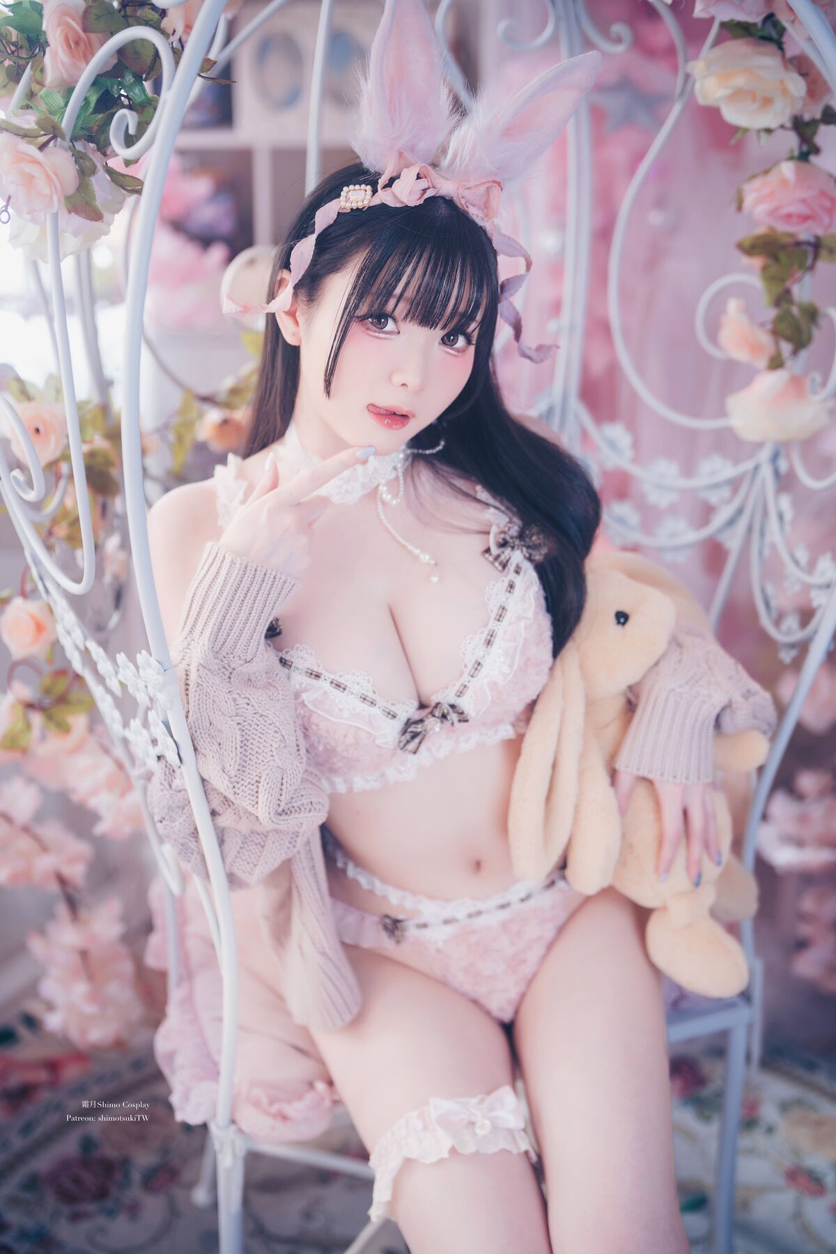 Coser@霜月shimo - Fluffy Bunny 2026 (21P) Coser@霜月shimo - Fluffy Bunny 2026 (21P)