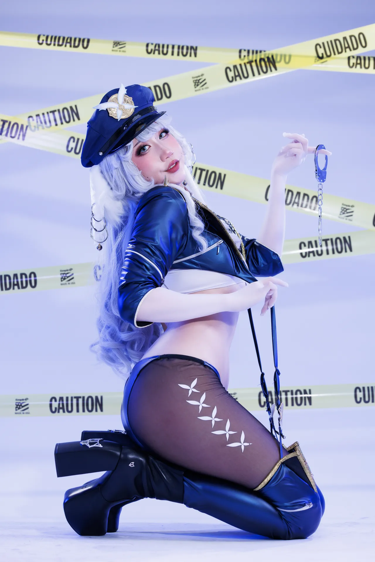 Danisaurz - Officer Shinano Danisaurz - Officer Shinano