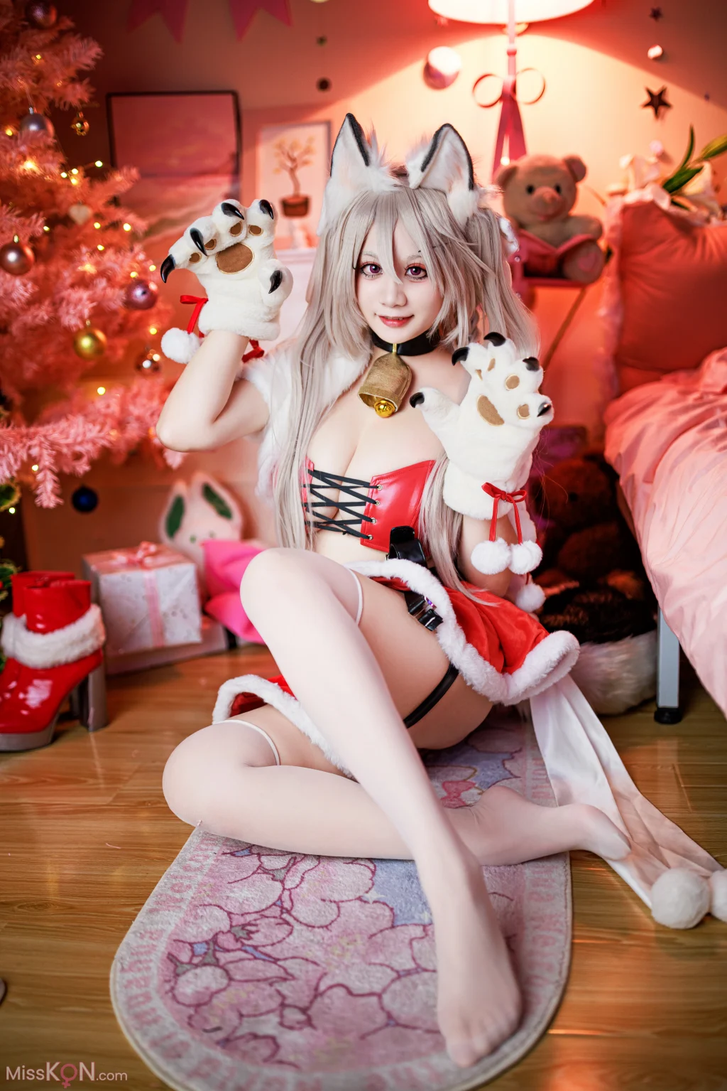 Coser@ Axue Xue: Christmas Evening Standing (53 photos) Coser@ Axue Xue: Christmas Evening Standing (53 photos)