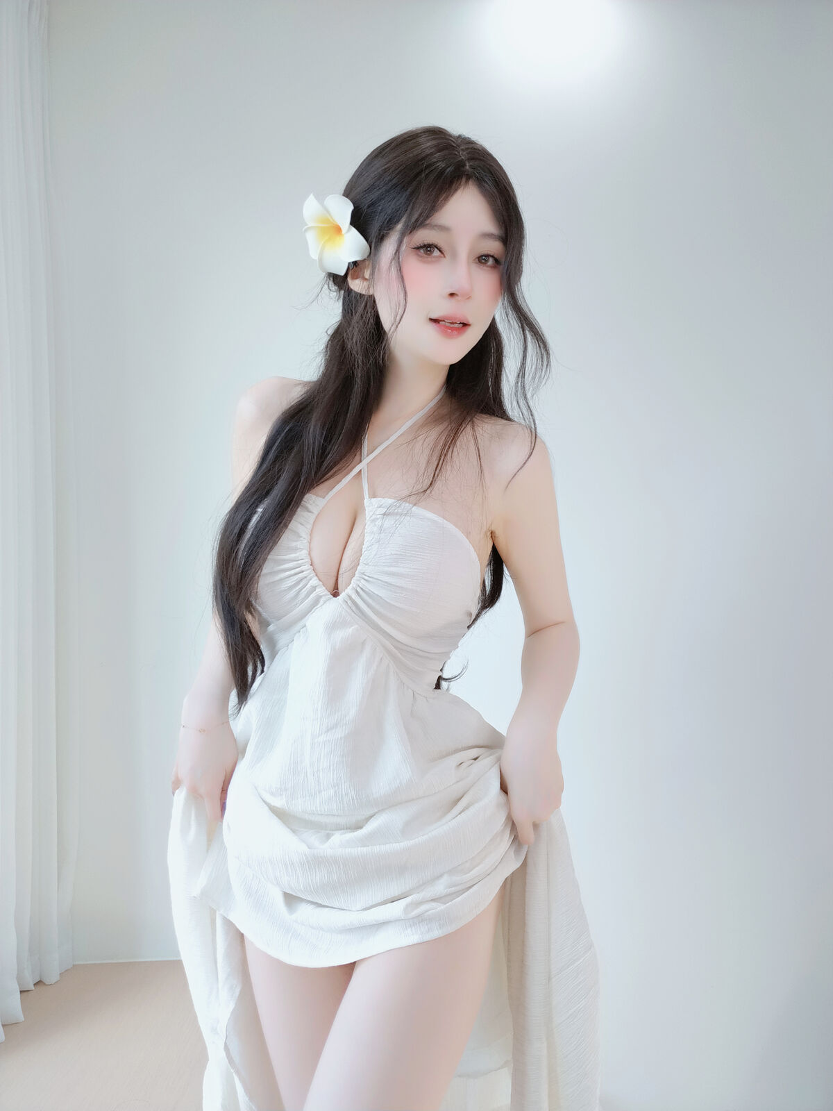 Coser@ Silver 81 - Fantia September 2025 Member Collection 15 Sets Part 01 (49P - 6V) Coser@ Silver 81 - Fantia September 2025 Member Collection 15 Sets Part 01 (49P - 6V)