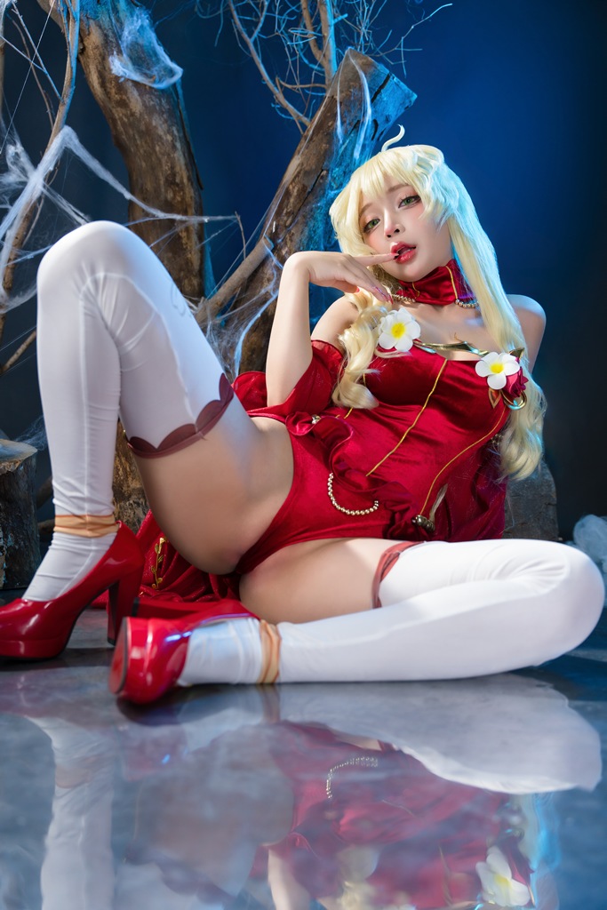 Umeko J – Little Red Riding Hood Umeko J – Little Red Riding Hood