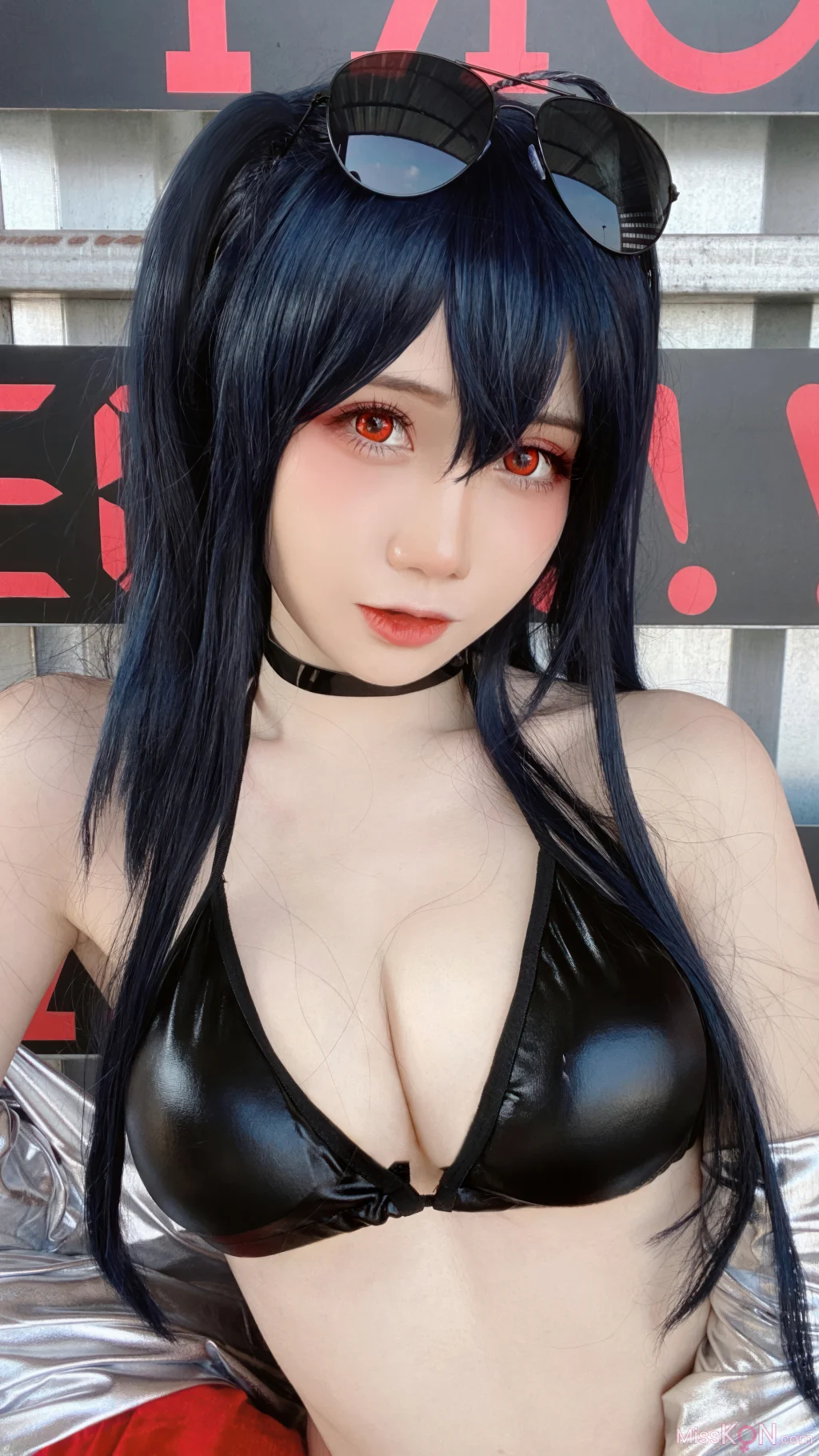 Coser@ Warm Charcoal: Azur Lane Taihou Racing Suit (32 photos) Coser@ Warm Charcoal: Azur Lane Taihou Racing Suit (32 photos)