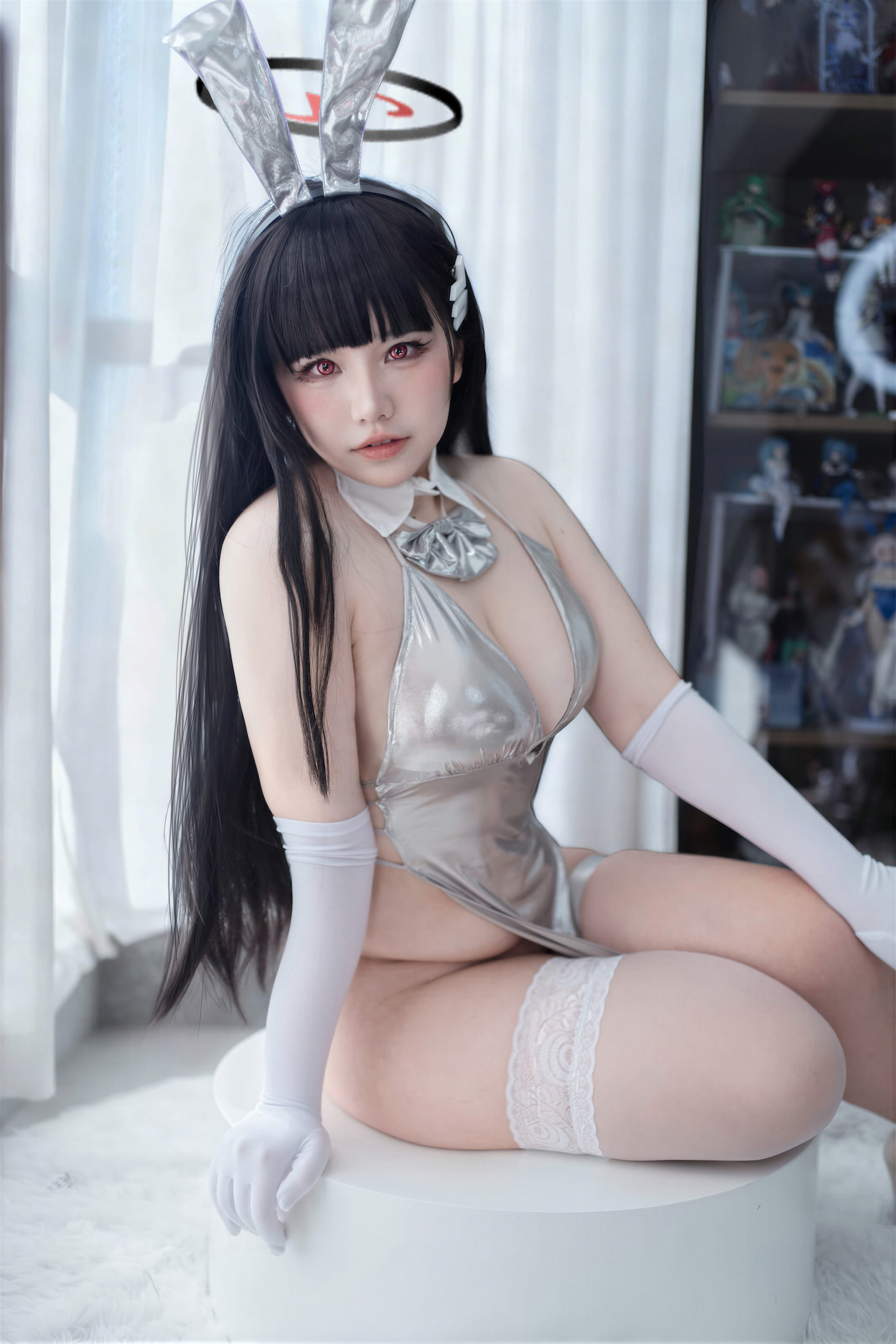A Ban is very happy today - Blue Archive Tiaoyue Rion Silver Long Dress A Ban is very happy today - Blue Archive Tiaoyue Rion Silver Long Dress