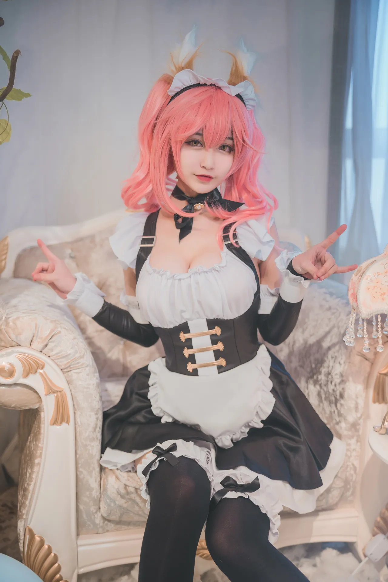 In front of Tamamo In front of Tamamo