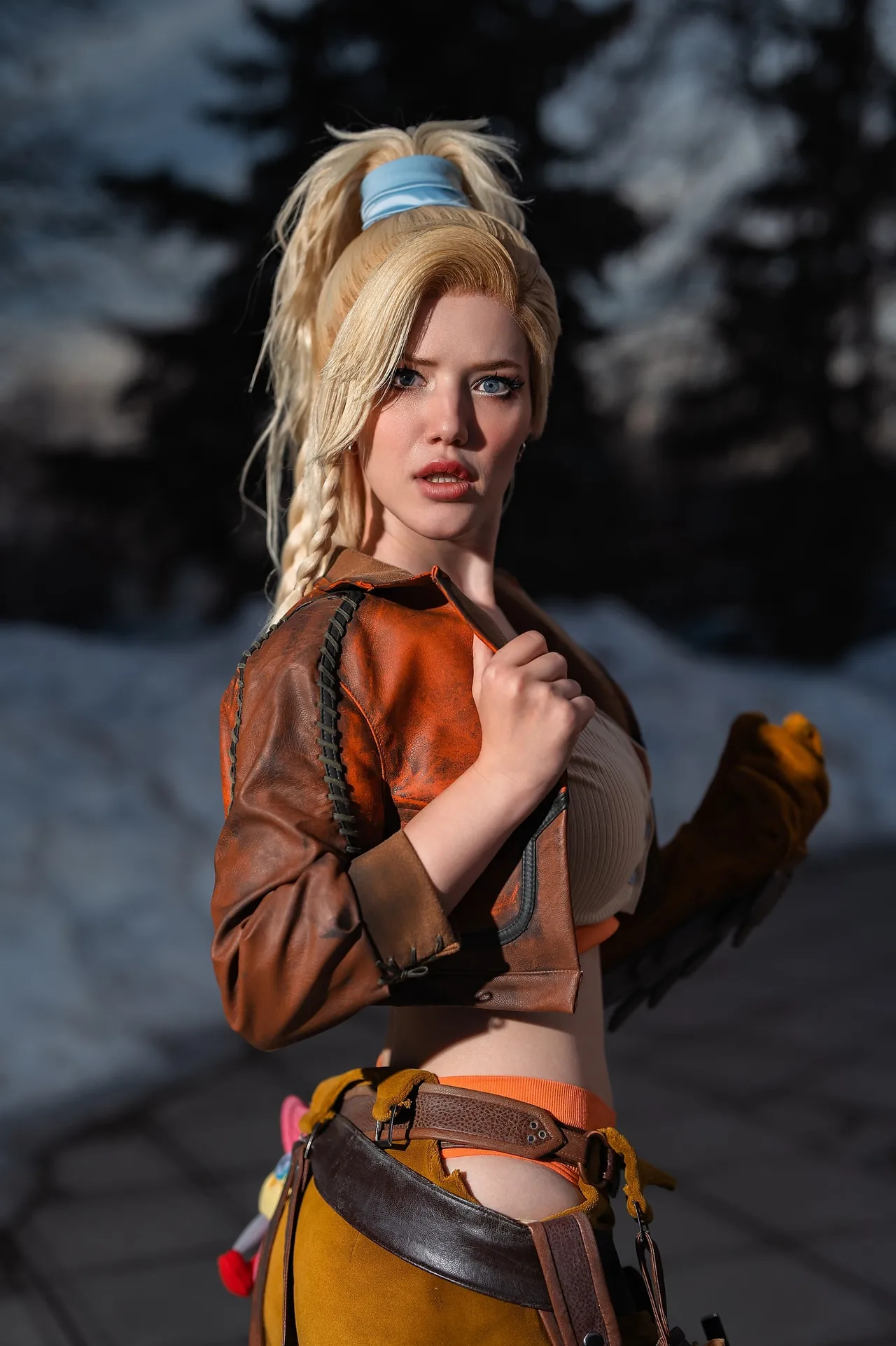Lada Lyumos - Gemma (Monster Hunter) Lada Lyumos - Gemma (Monster Hunter)