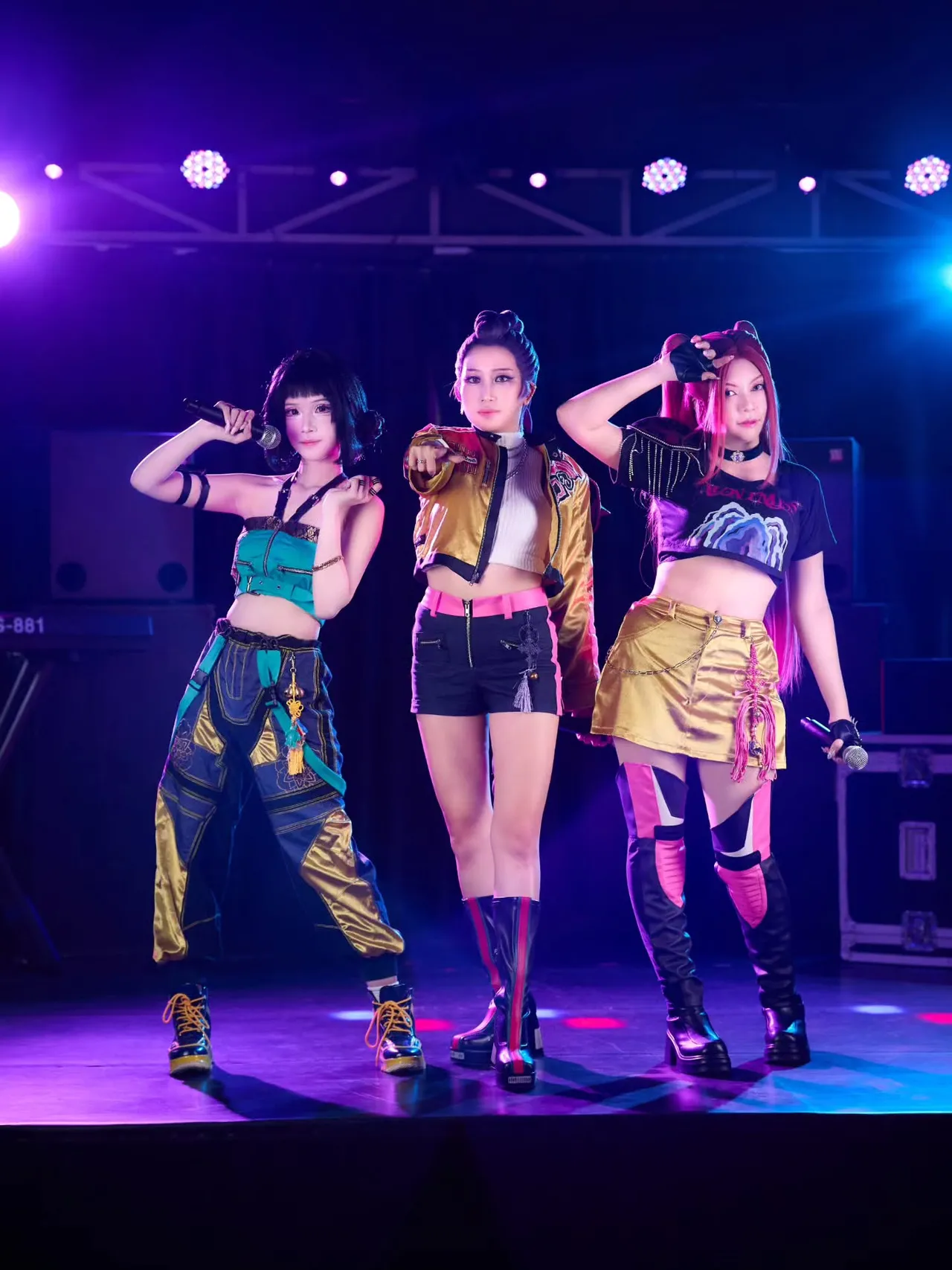 mnvscrlt, freamai, linpuddin - Rumi, Mira, Zoey mnvscrlt, freamai, linpuddin - Rumi, Mira, Zoey