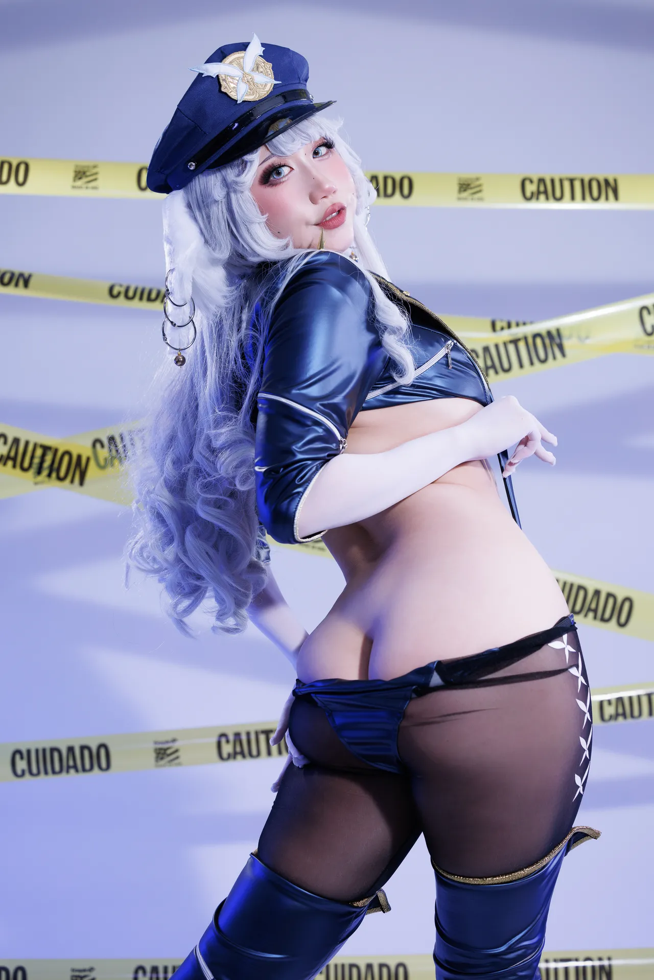 Danisaurz - Officer Shinano Danisaurz - Officer Shinano
